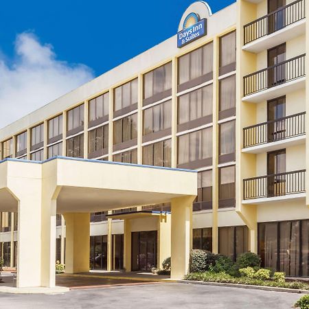 Days Inn & Suites By Wyndham Se Columbia Ft Jackson Eksteriør bilde